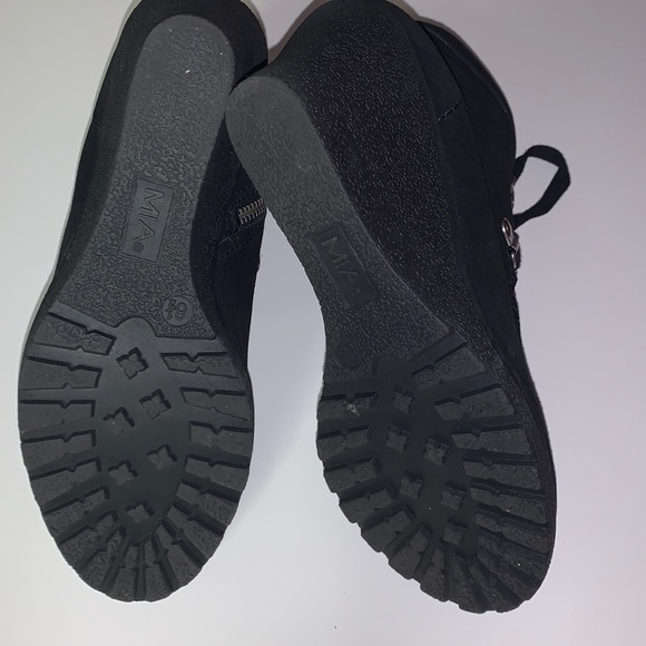 MIA Wedge Booties 8.5 - Picture 3 of 5